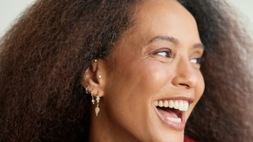 Tais Araújo para Colgate